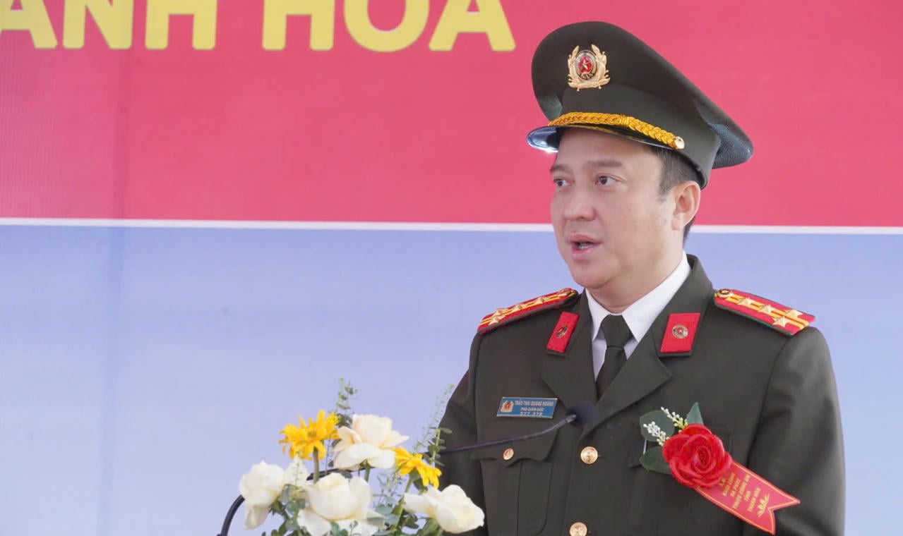 Na slavnostním ceremoniálu pronesl projev plukovník Tran Thai Quang Hoang - zástupce ředitele provinční policie Thanh Hoa.