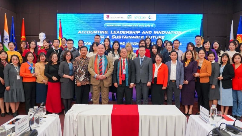 Mezinárodní konferenci „Účetnictví, leadership a inovace pro udržitelnou budoucnost“ uspořádala Ekonomická fakulta Vietnamské národní univerzity v Hanoji.