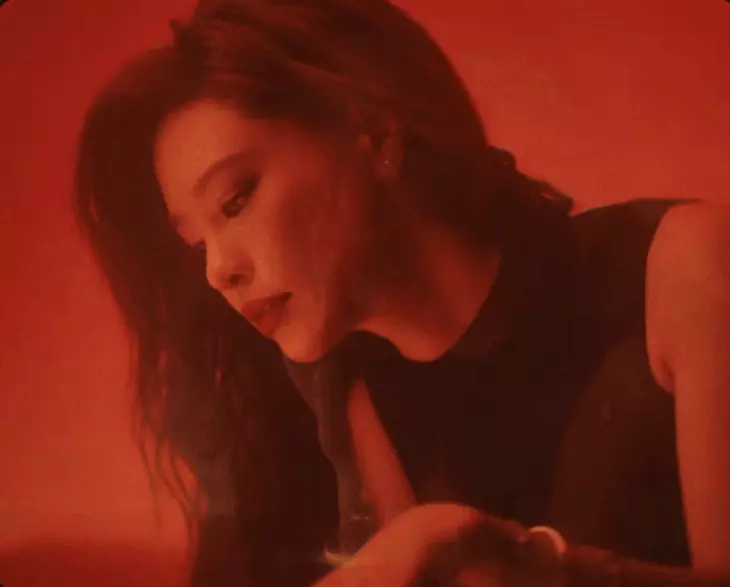 Krása Bui Lan Huonga uchvátila diváky v hudebním videoklipu 'Nhan Sax' - Foto 5. Bùi Lan Hương - Ảnh 5.