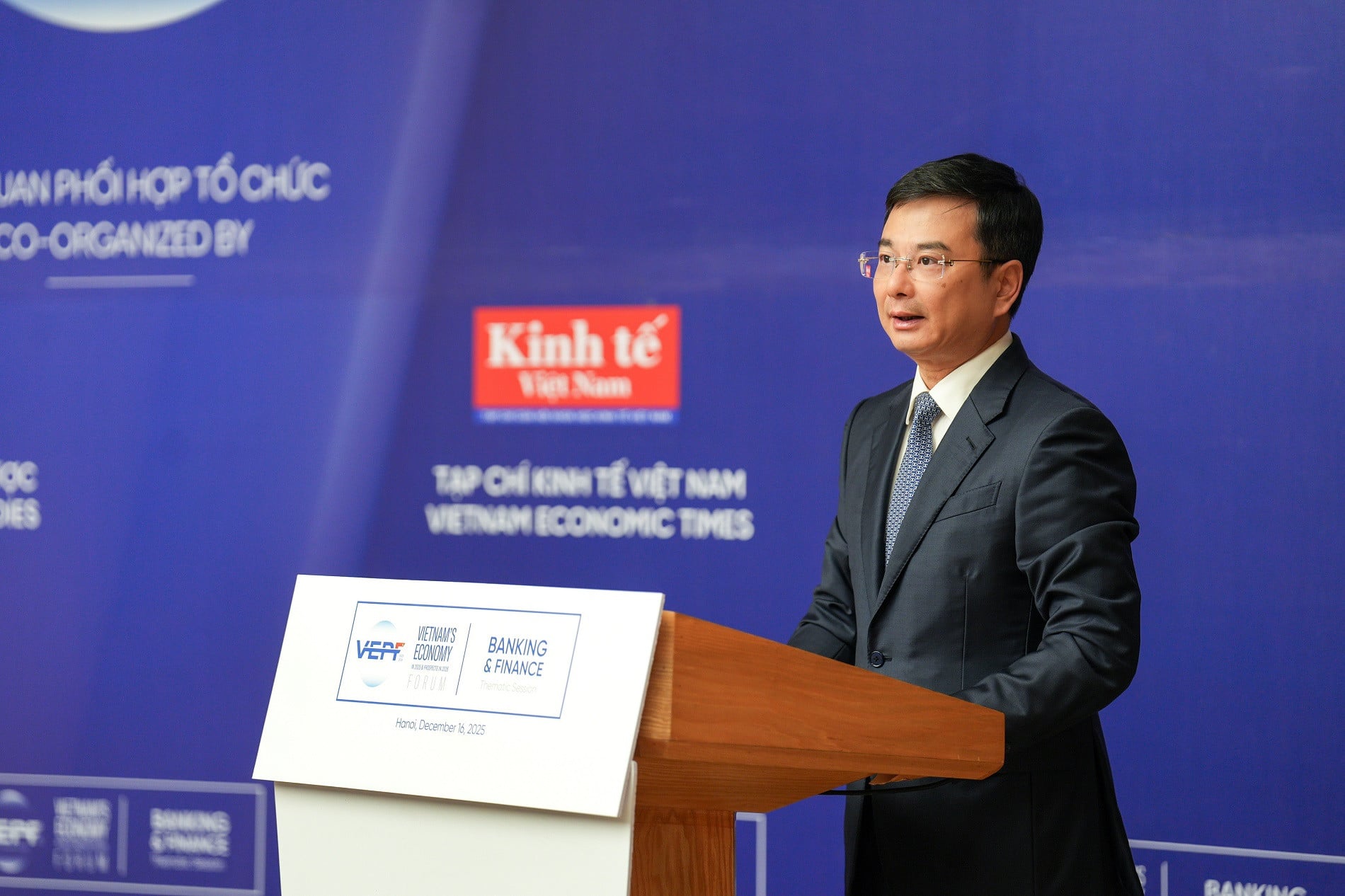 អនុប្រធាន TD Ha.jpg