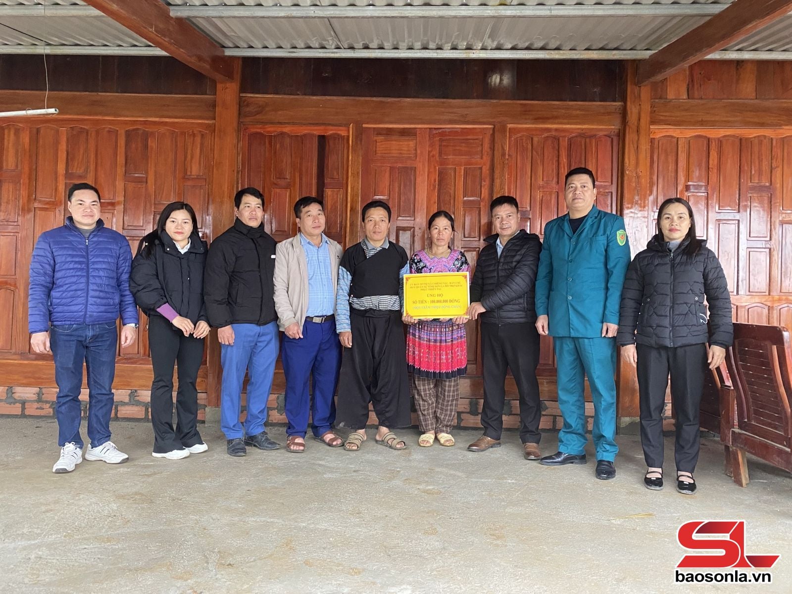 Brindar asistencia financiera a familias afectadas por desastres naturales. – Vietnam.vn