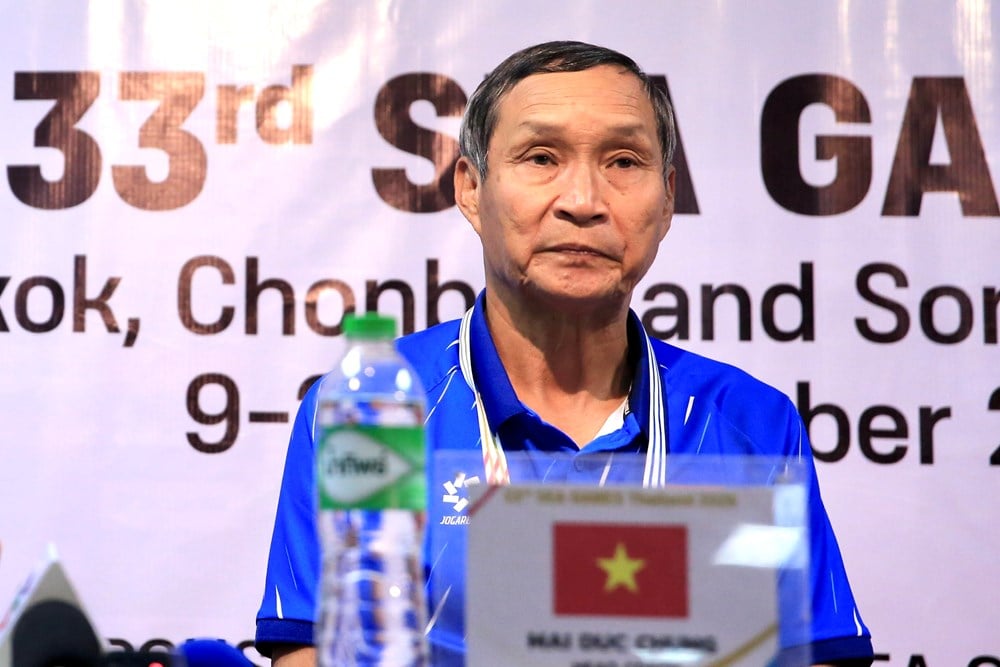 តើគ្រូបង្វឹក Mai Duc Chung បាននិយាយអ្វីខ្លះមុនវគ្គផ្តាច់ព្រ័ត្រ SEA Games លើកទី 33? - រូបភាពទី 1