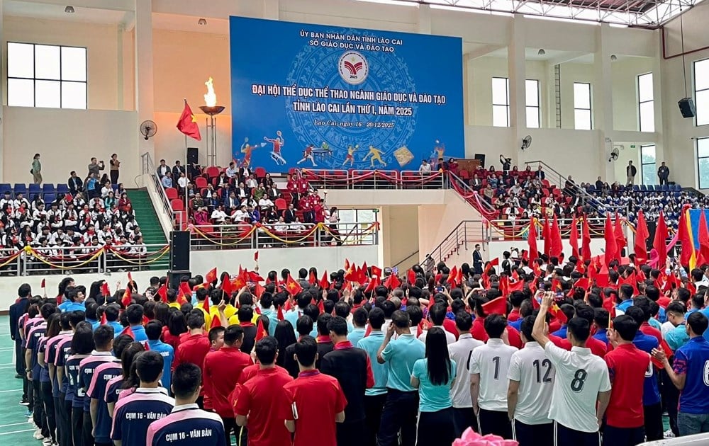 1,147 athletes participated in the 2025 Lao Cai Provincial Education and Training Sector Sports Festival - photo 2