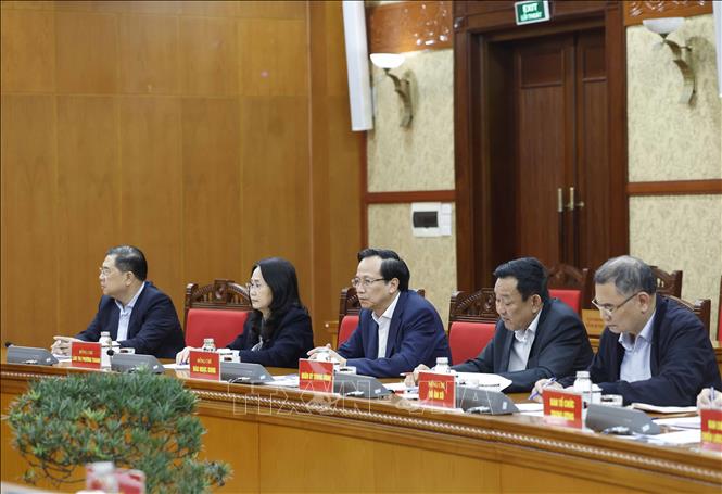 ຄຳບັນຍາຍຮູບພາບ