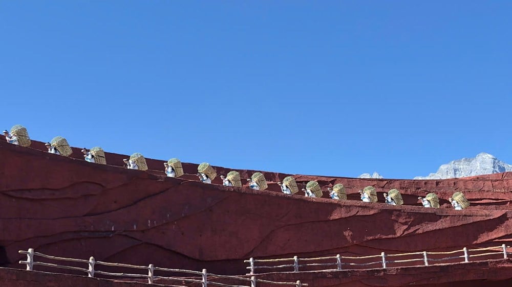 ភ្នំព្រិលនាគរាជ៖ «អច្ឆរិយៈទឹកកក» នៅក្នុងបេះដូងនៃទីក្រុងលីជាំង - រូបថតទី 10