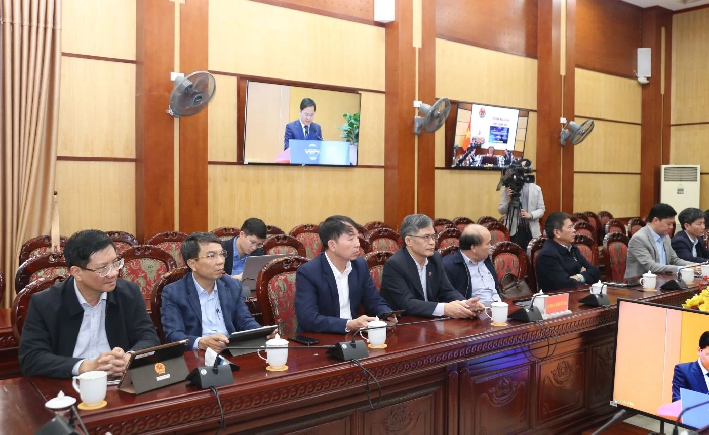 ដើម្បីឱ្យសេដ្ឋកិច្ចវៀតណាមអភិវឌ្ឍយ៉ាងឆាប់រហ័ស និងប្រកបដោយចីរភាព ការផ្លាស់ប្តូរបៃតងគឺមានសារៈសំខាន់នៅក្នុងយុគសម័យឌីជីថល។