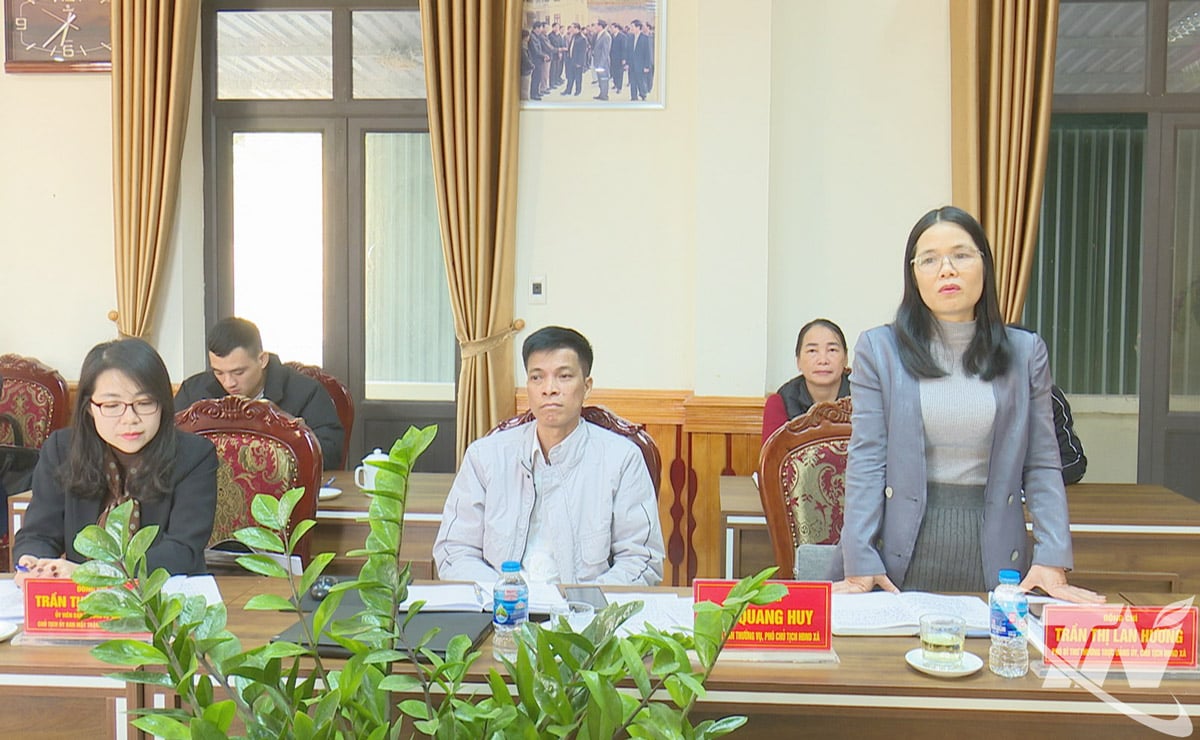 តំណាងមកពីឃុំចូម៉យ បានបង្ហាញមតិរបស់ពួកគេក្នុងអំឡុងពេលស្ទង់មតិ។