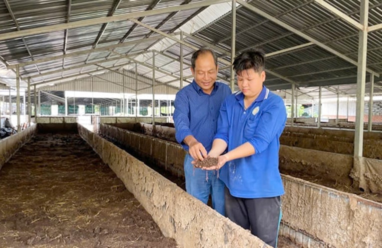 Os modelos de agricultura circular estão florescendo cada vez mais no Delta do Mekong. Foto: Le Hoang Vu. Các mô hình nông nghiệp tuần hoàn tại ĐBSCL đang ngày càng nở rộ. Ảnh: Lê Hoàng Vũ.