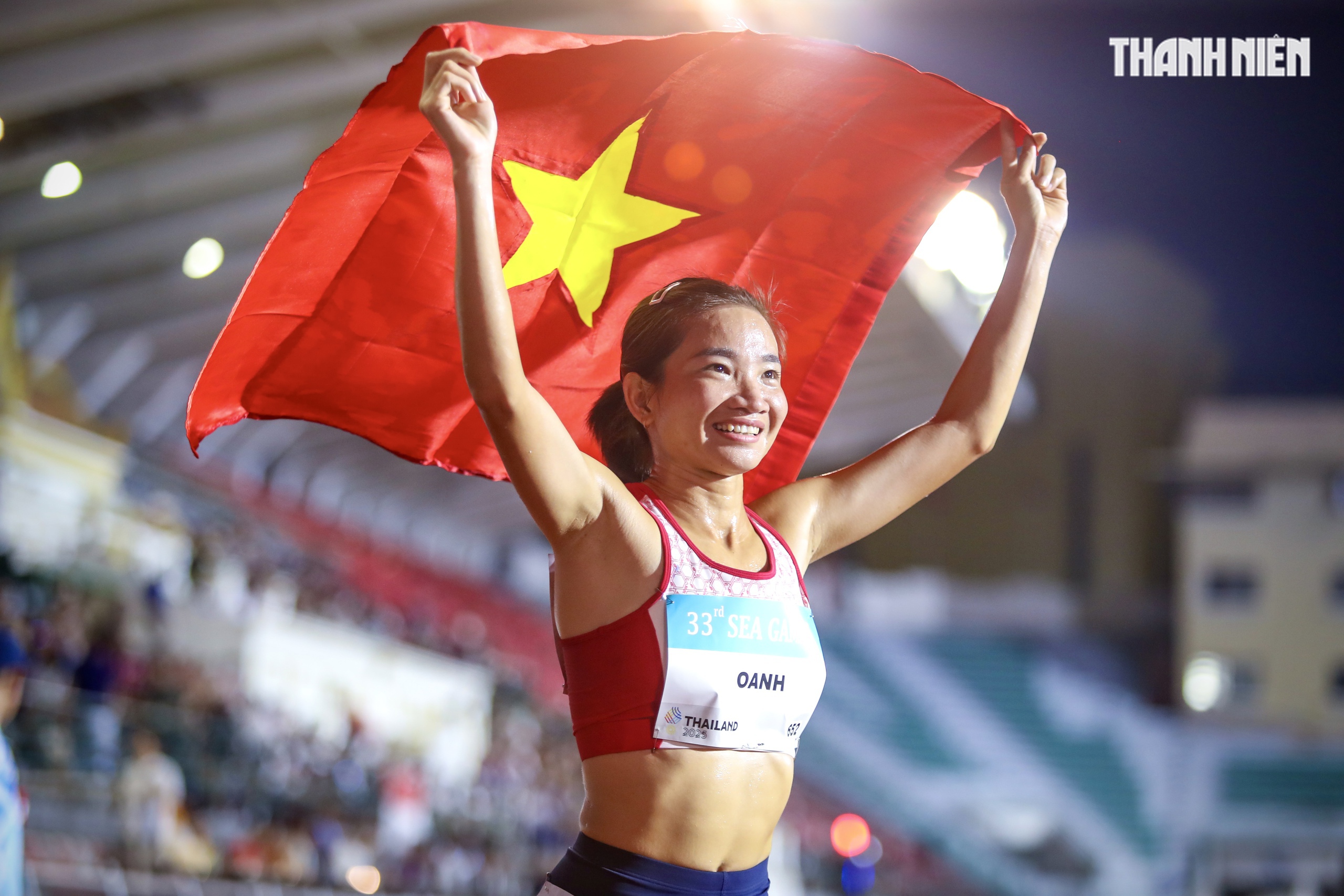 Khoảnh khắc tuyệt đỉnh Nguyễn Thị Oanh và những bước chạy vàng làm nên lịch sử- Ảnh 8.