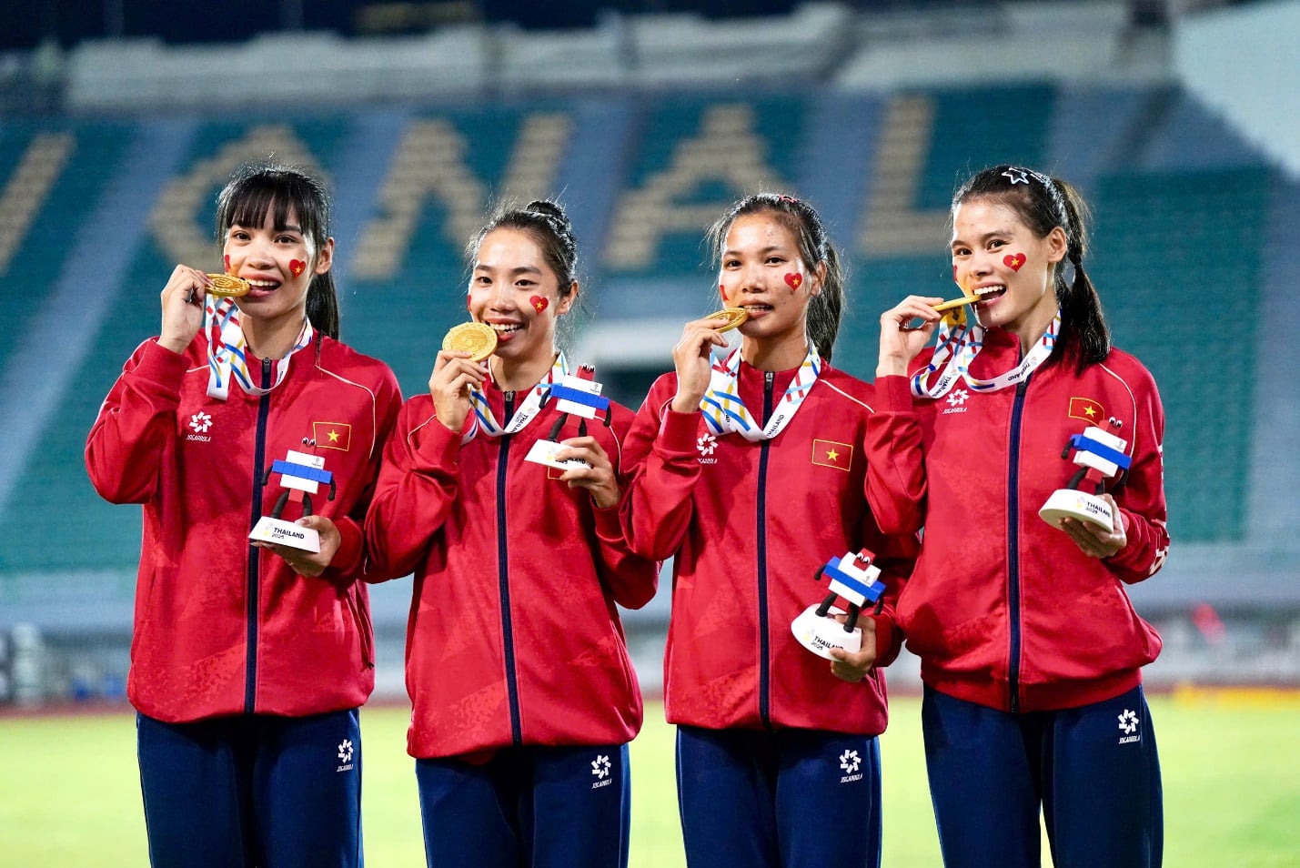 SEA Games 33 (16/12): Việt Nam giành 48 huy chương vàng, tạm xếp thứ ba toàn đoàn- Ảnh 1.