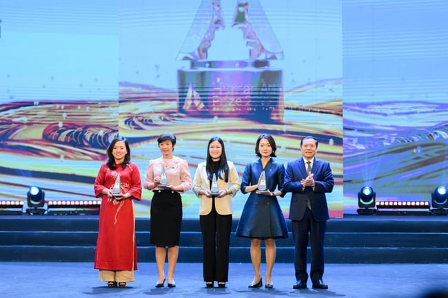 ລາງວັນການກະທຳຂອງຊຸມຊົນ: ໃຫ້ກຽດແກ່ການປະກອບສ່ວນຢ່າງງຽບໆ ແລະ ແຜ່ຂະຫຍາຍຄວາມເຂັ້ມແຂງຂອງຊຸມຊົນ - ຮູບທີ 3.