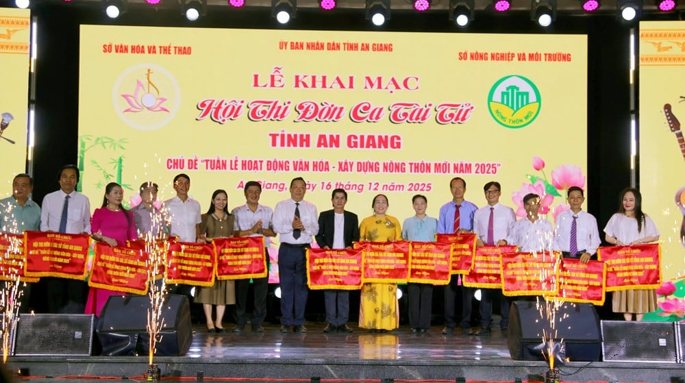 Opening Ceremony of the An Giang Province Traditional Music and Singing Contest 2025 - Photo 1