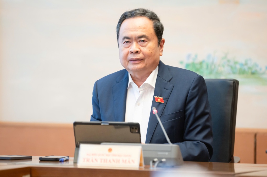 Quốc hội yêu cầu loại bỏ xe cơ giới gây ô nhiễm, chuyển đổi giao thông xanh - 1