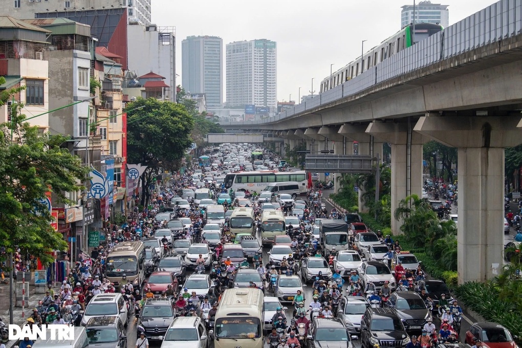 Quốc hội yêu cầu loại bỏ xe cơ giới gây ô nhiễm, chuyển đổi giao thông xanh - 3