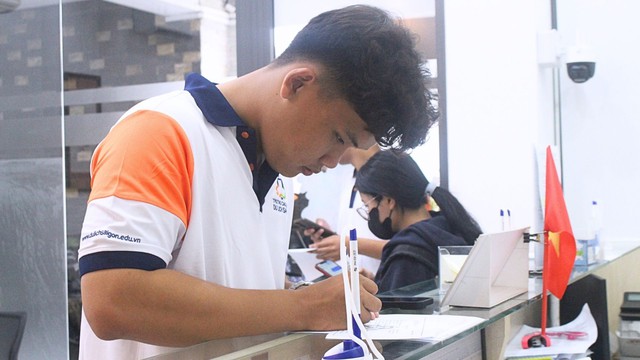 Siết phương thức xét tuyển ĐH: CĐ có 'hưởng lợi'? - Ảnh 1.