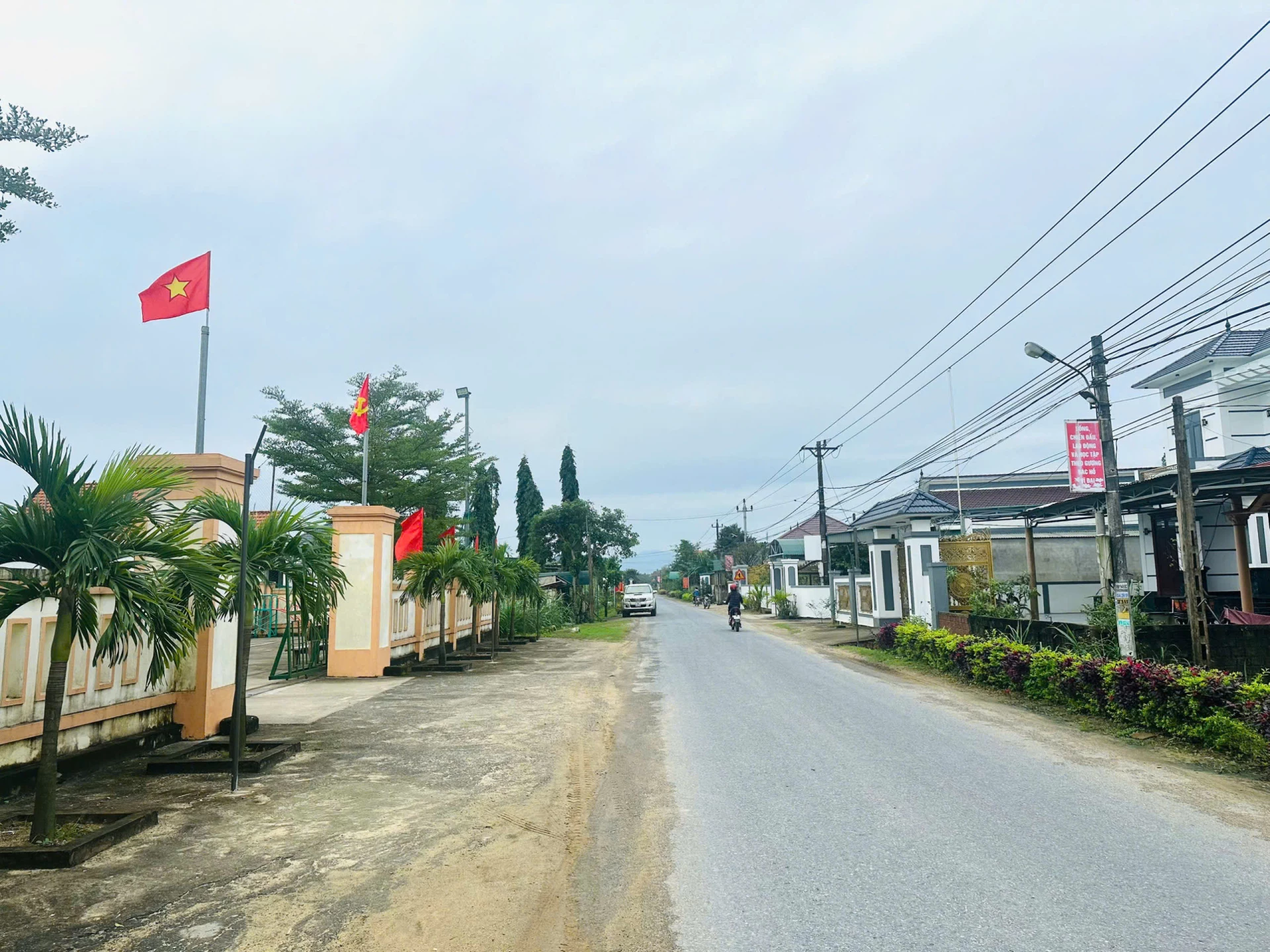 ភូមិសៅសា (ឃុំណាំត្រាច) សម្រេចបានងារជា