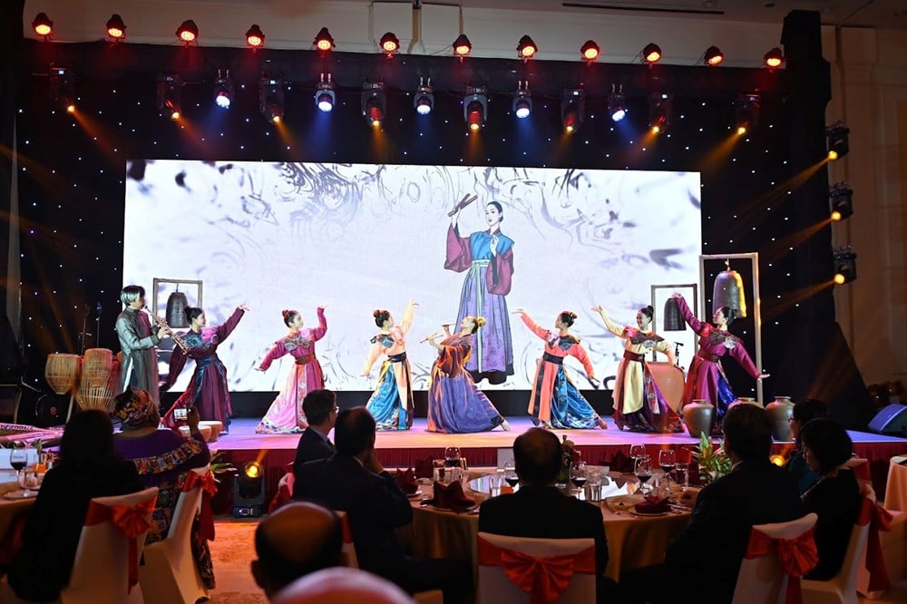 Budaya membantu mengukuhkan kepercayaan dan menyumbang kepada kestabilan dan pembangunan mampan dunia - imej 5