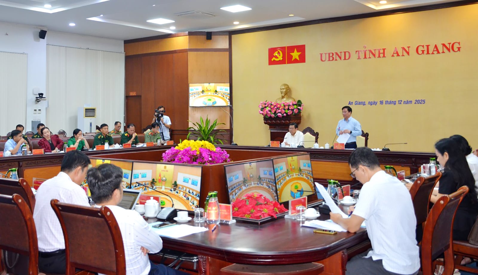 הרשויות המקומיות מפרסמות בדחיפות מדיניות שמטרתה להקל על הכשרה מקצועית מחדש של דייגים.