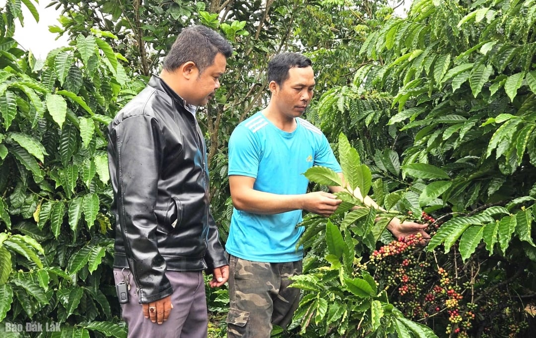 លោក Y Bi Liêng នៅភូមិ Dak Tuor