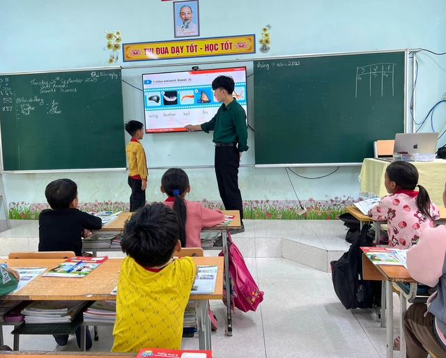 Bộ GD-ĐT lưu ý gì khi xét thăng hạng cho giáo viên?- Ảnh 1.