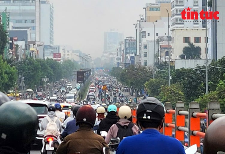 ចំណងជើងរូបថត