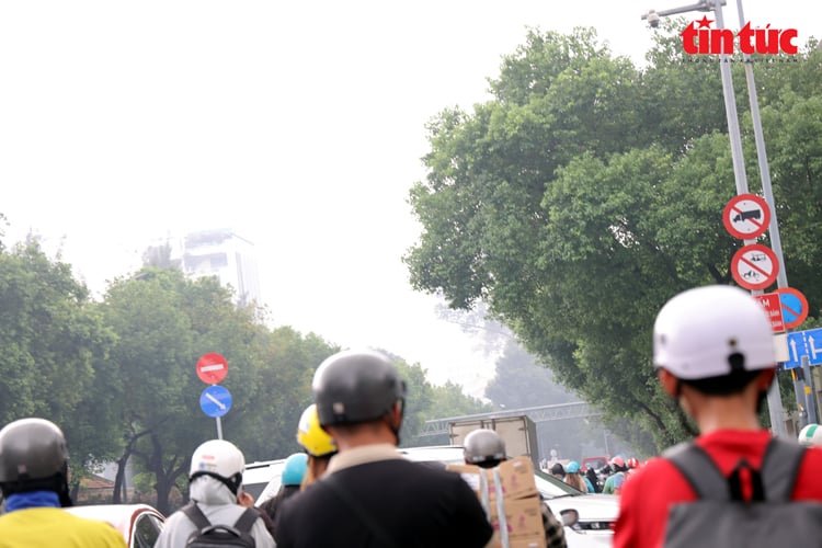 ចំណងជើងរូបថត