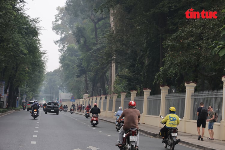 ចំណងជើងរូបថត