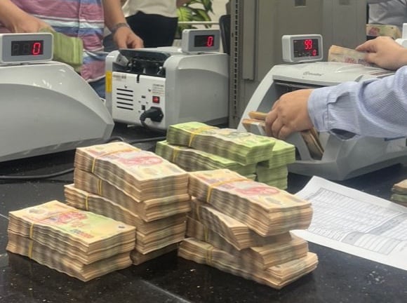 ចំណងជើងរូបថត
