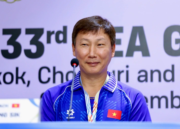 HLV Kim Sang Sik: Vai trò trọng tài rất quan trọng ở trận chung kết - Ảnh 1.