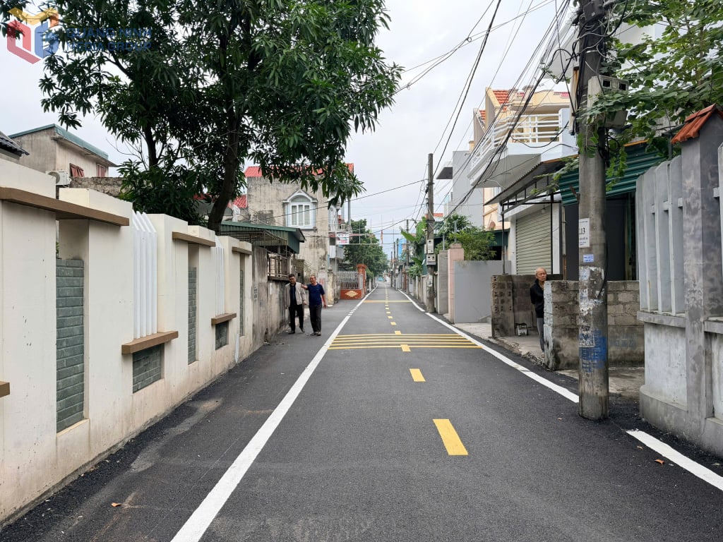 Ο δρόμος στην Ομάδα 2, περιοχή Vinh Tuy 1, έχει αναβαθμιστεί πλήρως για να καλύψει τις ανάγκες των κατοίκων.