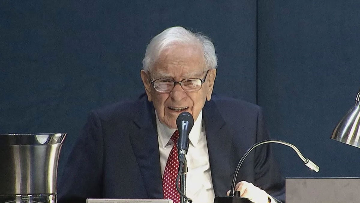 WarrenBuffett CNBC.jpg