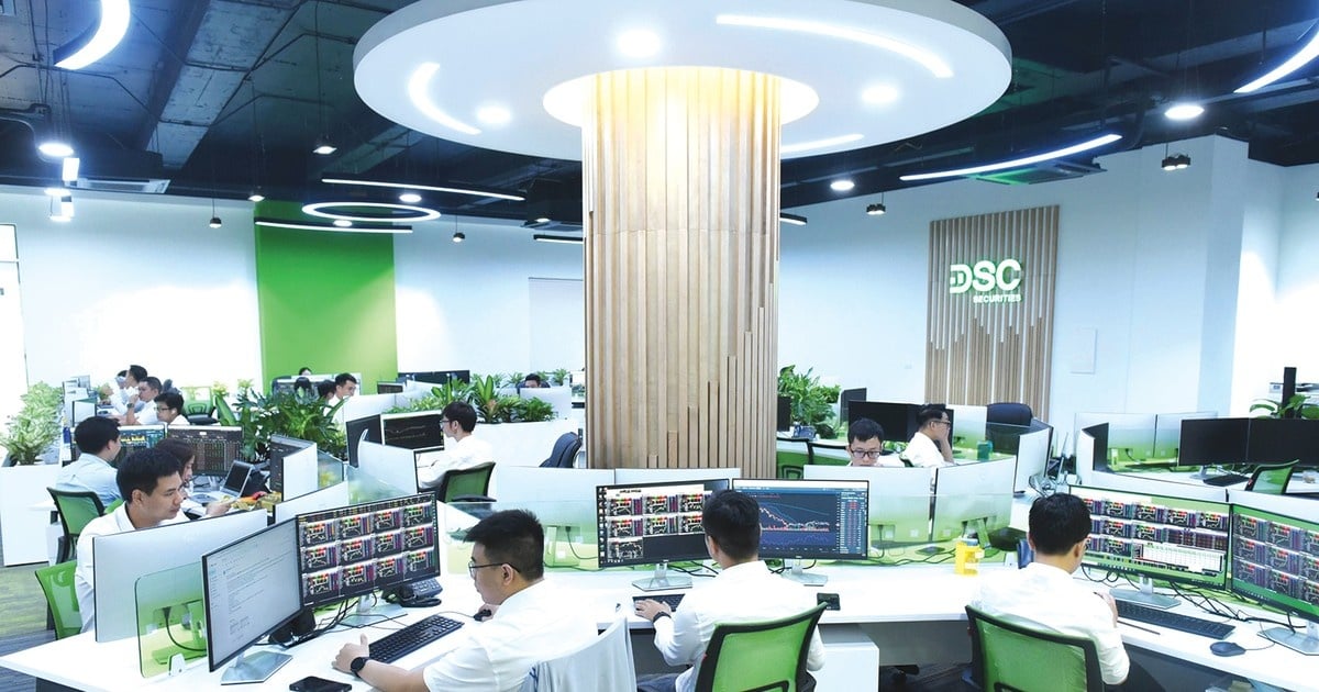 Áp lực chốt lời quay lại, VN-Index lùi về 1.673 điểm