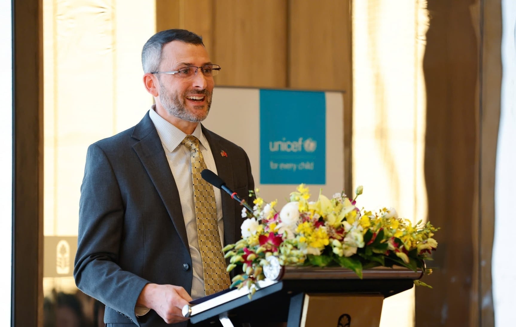 Ông Michael Swanberry, Quyền Phó Đại sứ Hoa Kỳ tại Việt Nam. Ảnh: IOM.