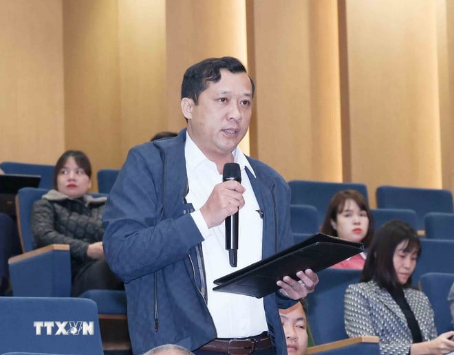 ttxvn-1712-ثونج-تروك-بان-ثنائي-الخميس-تيب-xuc-cu-ثلاثي-لاو-كاي-7.jpg