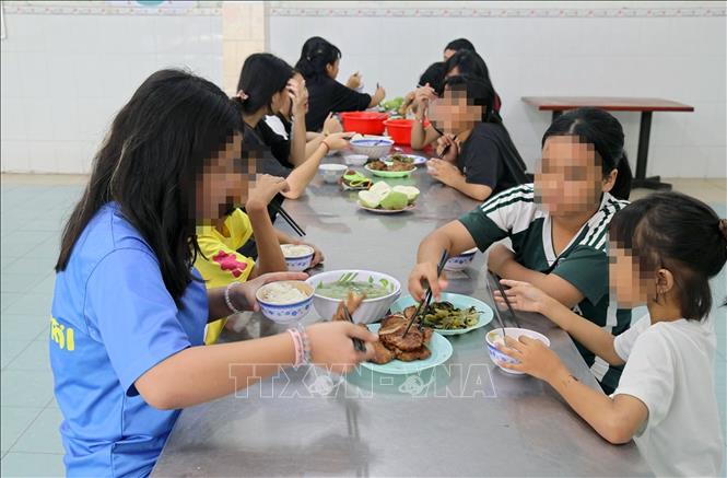 Keterangan foto