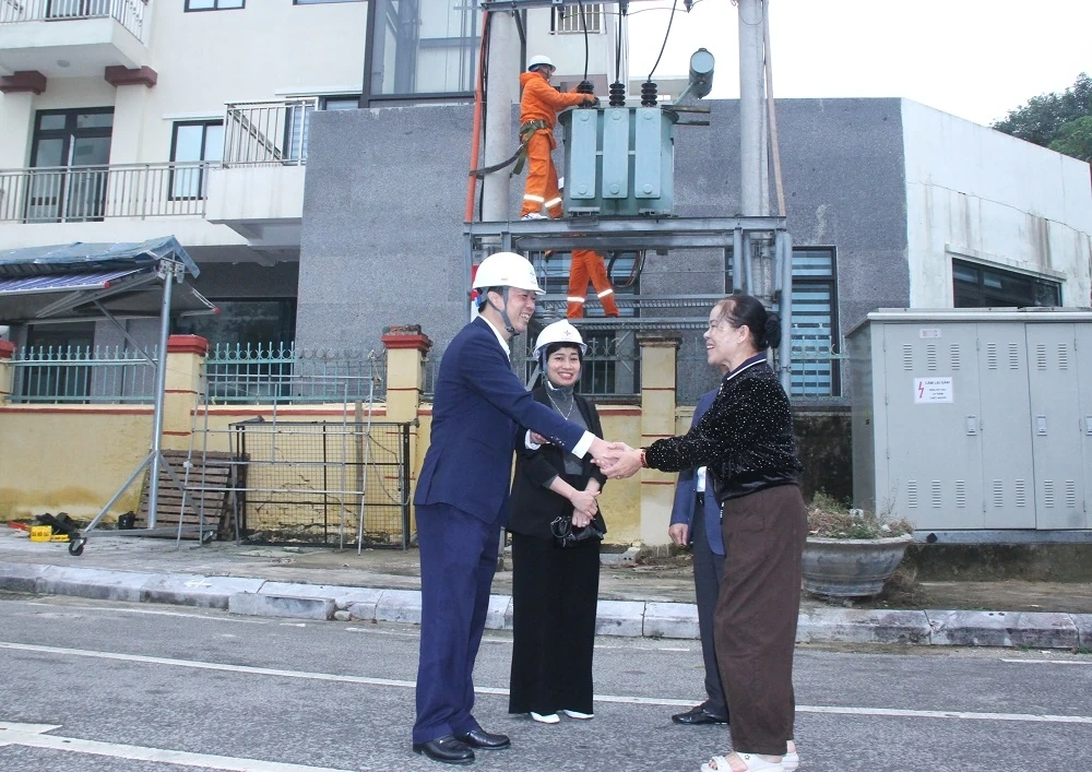 50 pelanggan besar, termasuk pelanggan 110kV, akan menerima layanan pembersihan gardu induk secara gratis.