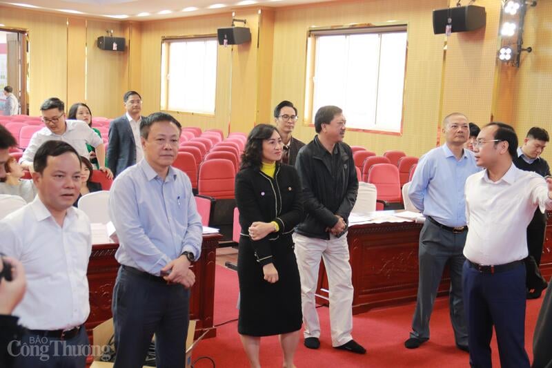 ការរៀបចំសម្រាប់សន្និសីទបិទបញ្ចប់ត្រូវបានអនុវត្តយ៉ាងទូលំទូលាយ និងជាប្រព័ន្ធ។ រូបថត៖ ថាញ់ ទួន