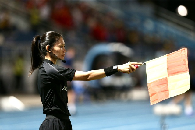 'Domaren förstörde finalen, kvävde oss' - Foto 3. ‘Trọng tài phá hỏng trận chung kết, bóp nghẹt chúng tôi'- Ảnh 3.