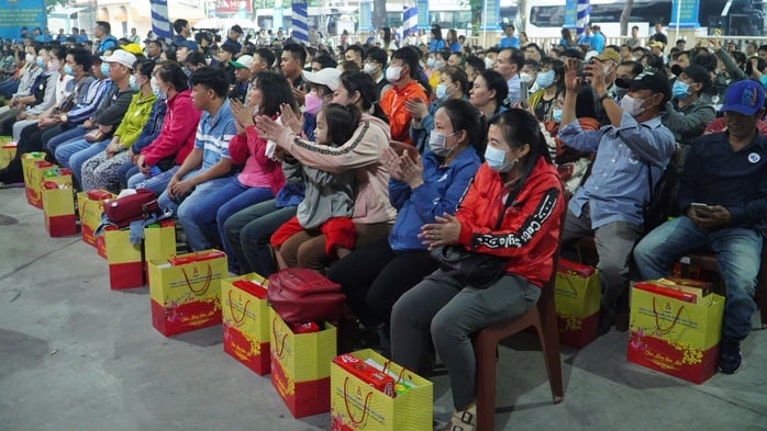 ចាប់ផ្តើមកម្មវិធី