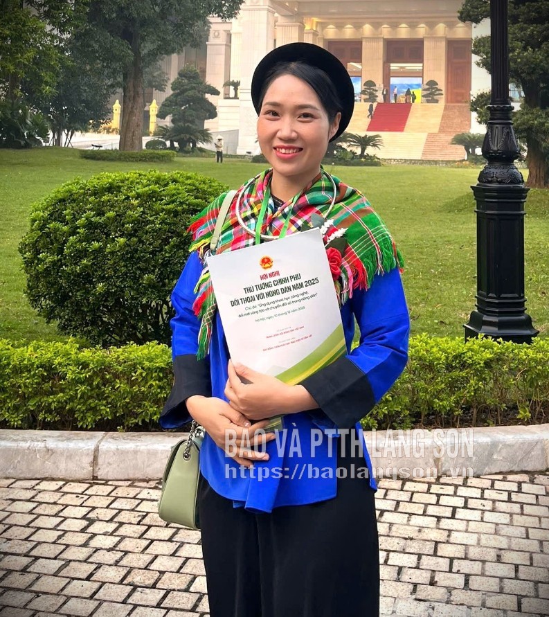 លោកស្រី វឿង ធីធឿង នាយកសហករណ៍ផលិតផលកសិកម្ម Toan Thuong ឃុំ Na Sam។