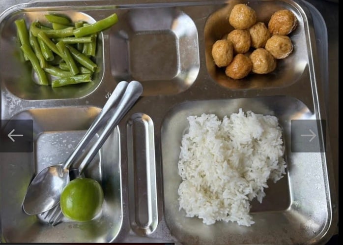 Phụ huynh phản ánh bữa ăn bán trú, Sở GD-ĐT TPHCM nói sẽ kiểm tra định kỳ và đột xuất - Ảnh 1.