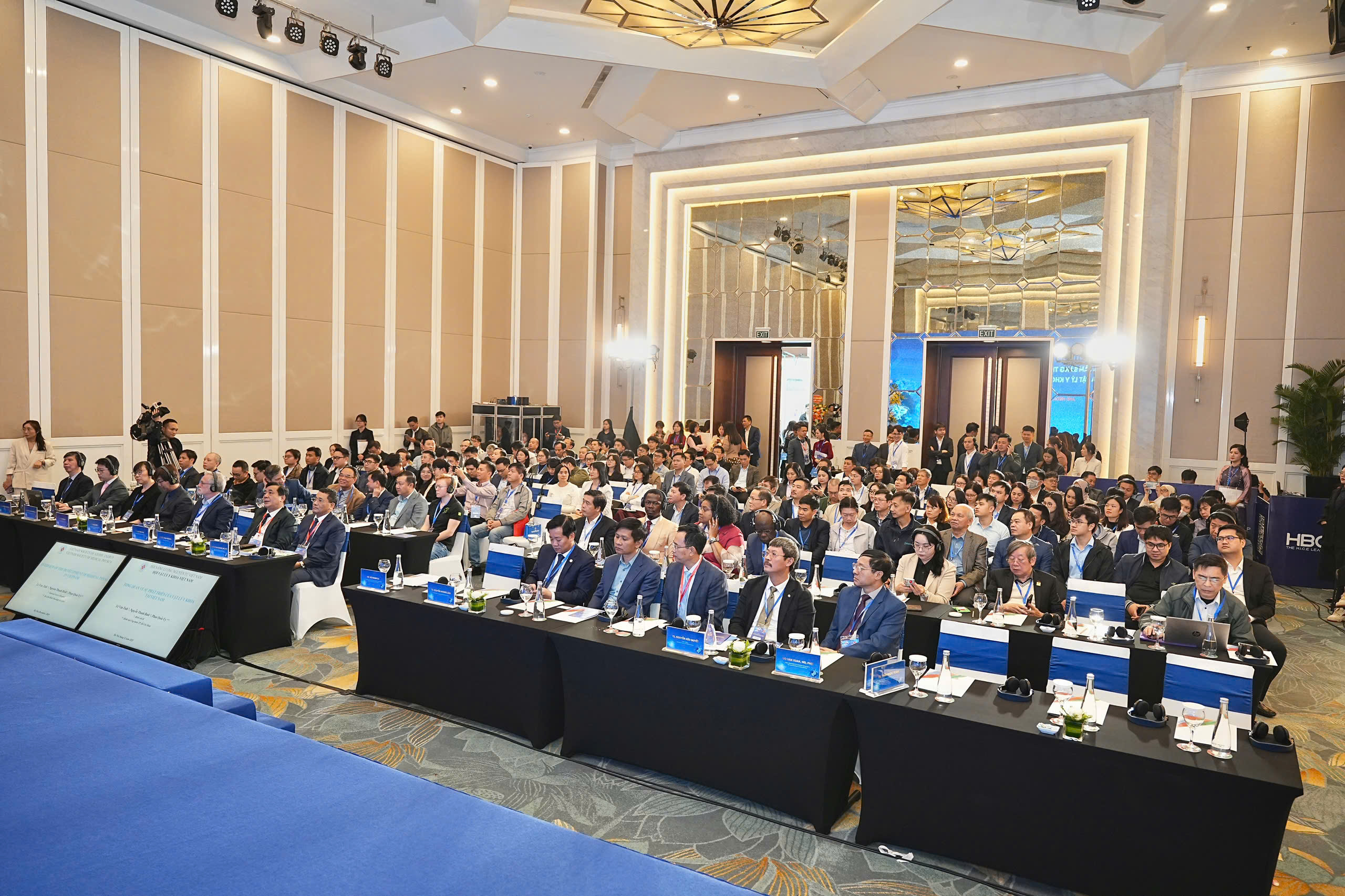 Yêu cầu ngày càng cao trong sử dụng thuốc để nâng chất lượng điều trị ung thư- Ảnh 2.