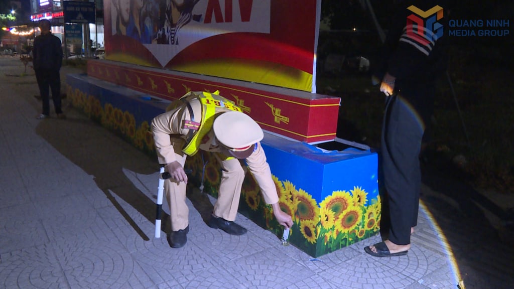 Během kontrol na alkohol a drogy dopravní policisté (provinční policie) odhalili a zatkli několik osob za nelegální užívání a držení omamných látek.
