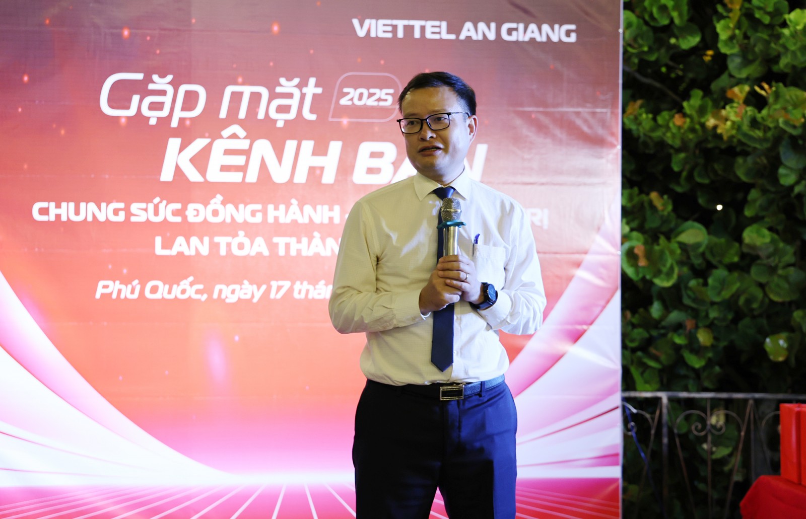ក្រុមហ៊ុន Viettel An Giang មានគោលបំណងបន្ថែមអតិថិជនប្រើប្រាស់បច្ចេកវិទ្យា 5G ចំនួន ៤០០,០០០ នាក់នៅឆ្នាំ ២០២៦។