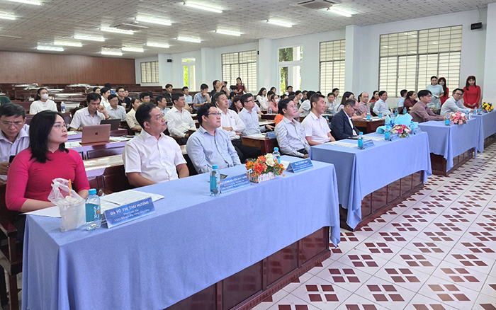 Het bevorderen van de toepassing van AI in productie en bedrijfsvoering voor ondernemingen in de Mekongdelta.