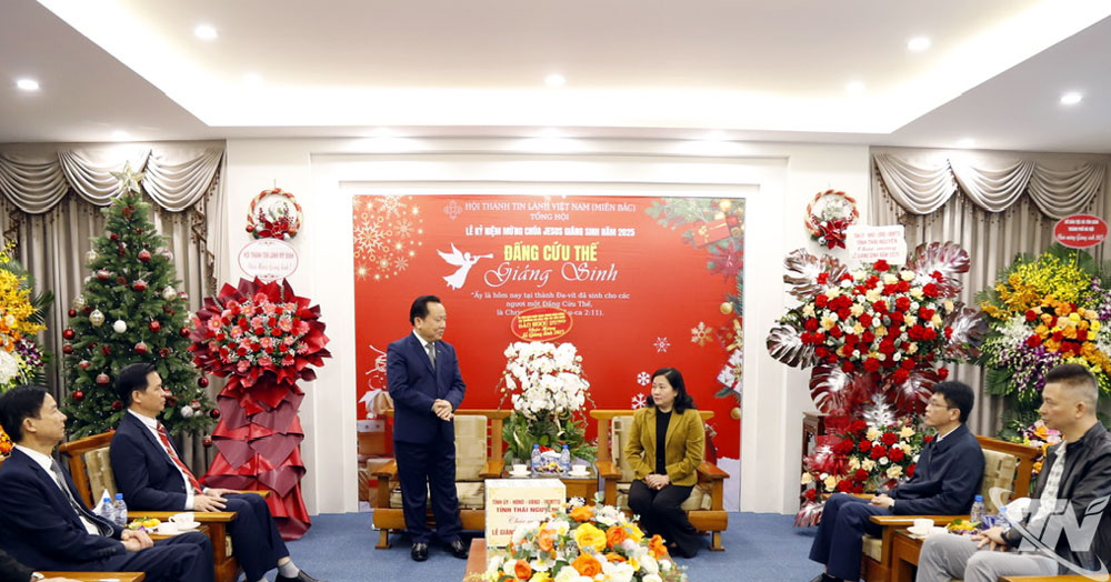 Mục sư Bùi Văn Sản, Hội trưởng Hội thánh Tin lành Việt Nam (miền Bắc) phát biểu tại buổi gặp mặt.
