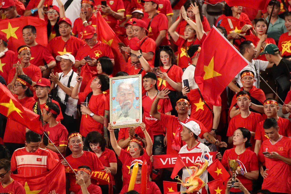 Un momento de triunfo en el Estadio Rajamangala - foto 1