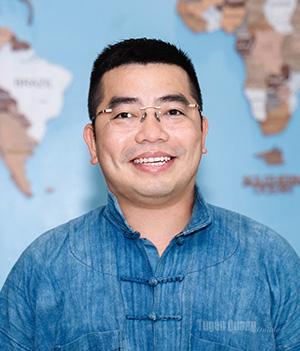 מר Nguyen Van Trai, מנהל חברת התיירות הצעירה Ha Giang  
