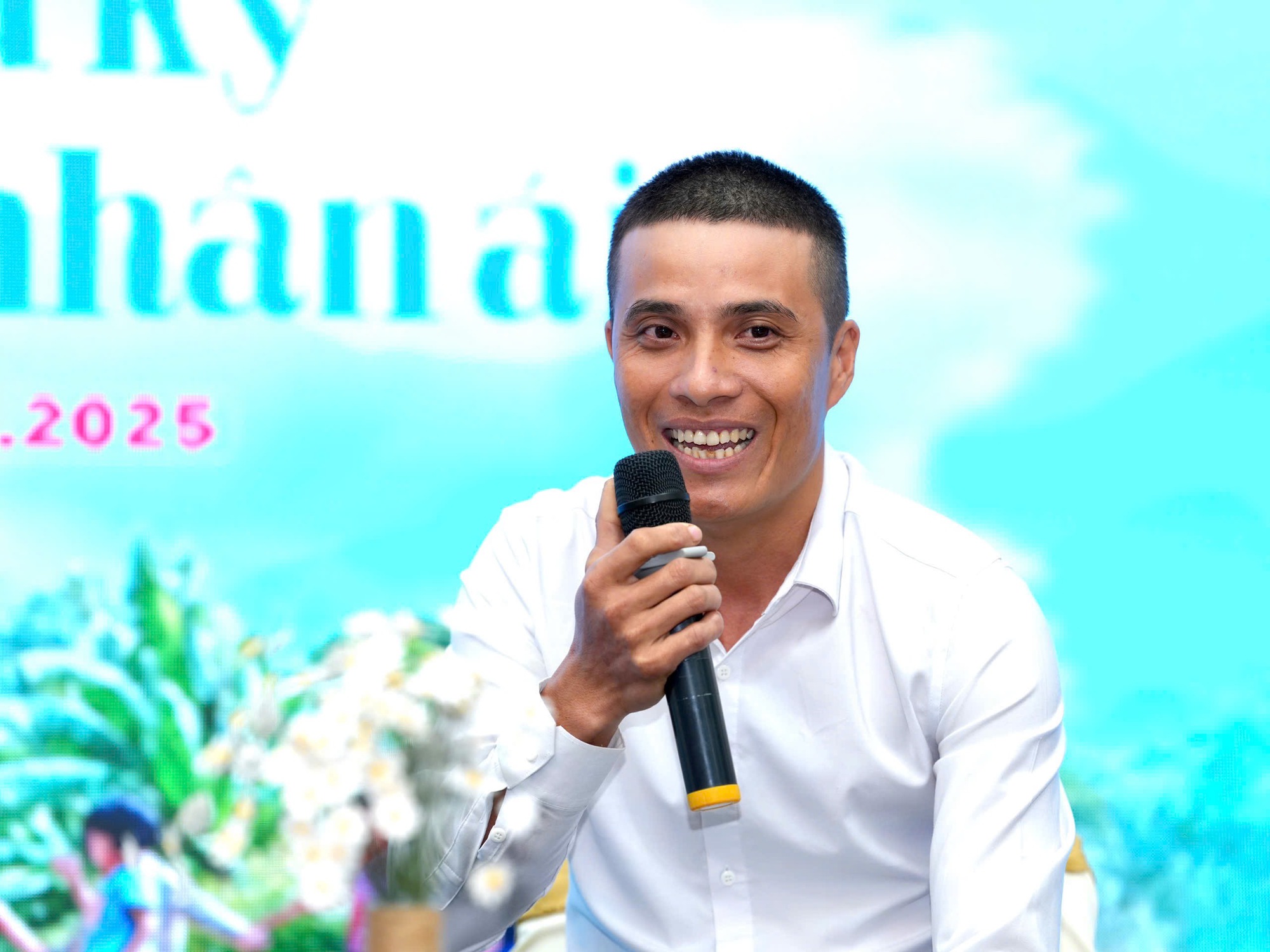 Chạm vào cảm xúc từ những câu chuyện tử tế- Ảnh 3.