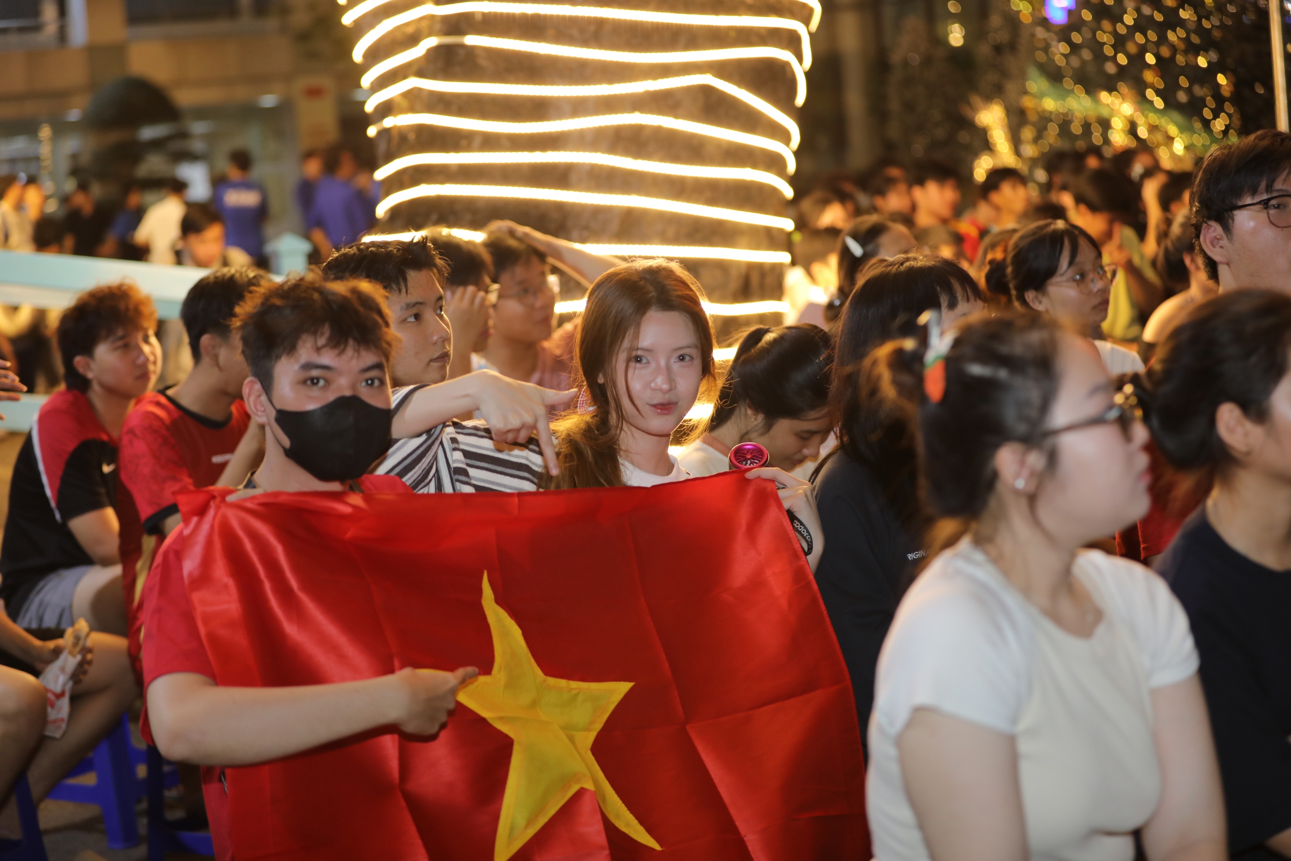 Không cần đi 